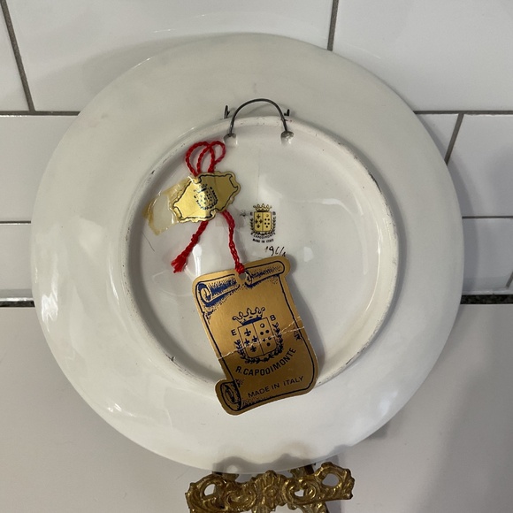 VTG Capodimonte Cherubs wall plate plaque raised putti - Picture 4 of 5